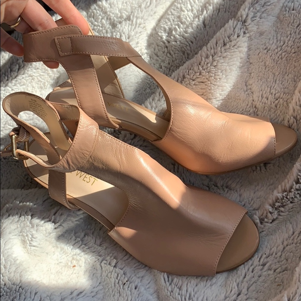 Nine West open toe nude heels leather